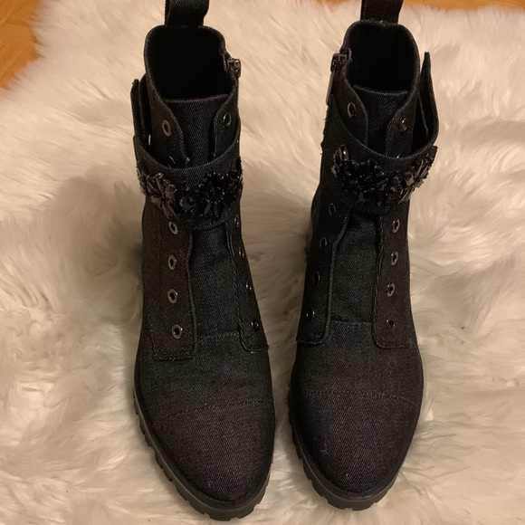 NEW🌟 Karl Lagerfeld Boots Pippa Payson Lug-Sole combat moto with crystal buckle - Picture 3 of 10